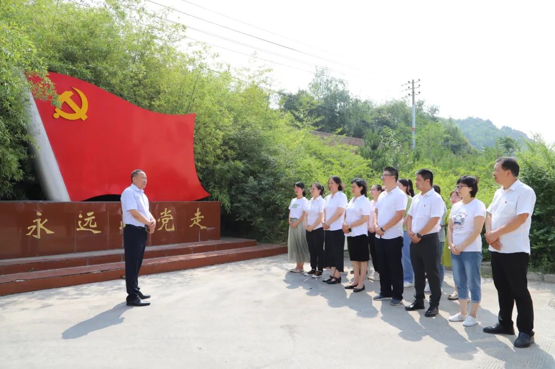 【七一特輯】三門峽市湖濱區(qū)非公黨工委聯(lián)合中共河南三味奇食品有限責(zé)任公司支部委員會開展黨建主題活動